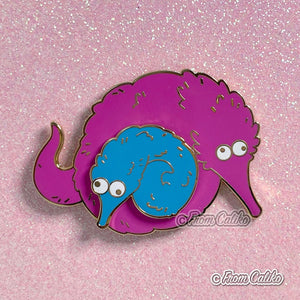 Mama Worm On A String Pin - Hard Enamel Pin Momma